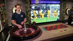 Jadwal & Odds Real-time Antarmuka aplikasi qqrolex menampilkan jadwal pertandingan Mobile Legends dan odds